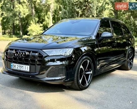 Ауди SQ7 2023 в Киеве на Automoto.ua Черный Ауди SQ7, объемом двигателя 4 л и пробегом 70 тыс. км за 85950 $, фото 8 на Automoto.ua