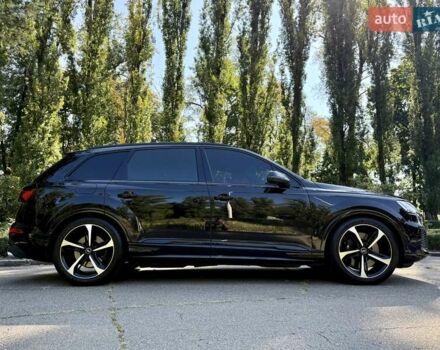 Ауди SQ7 2023 в Киеве на Automoto.ua Черный Ауди SQ7, объемом двигателя 4 л и пробегом 70 тыс. км за 85950 $, фото 3 на Automoto.ua