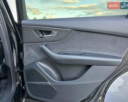 Черный Ауди SQ7, объемом двигателя 4 л и пробегом 20 тыс. км за 109900 $, фото 67 на Automoto.ua