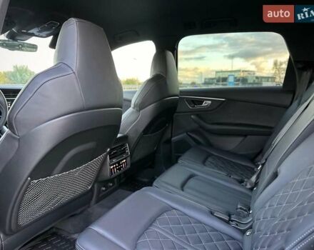 Черный Ауди SQ7, объемом двигателя 4 л и пробегом 20 тыс. км за 109900 $, фото 61 на Automoto.ua