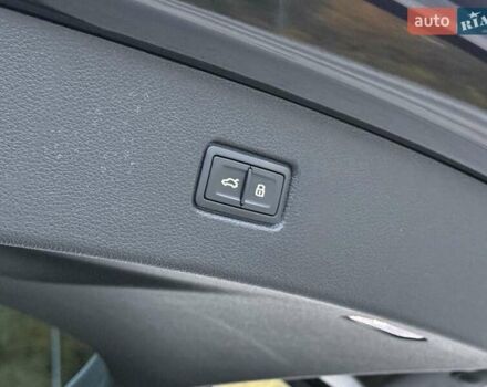 Черный Ауди SQ7, объемом двигателя 4 л и пробегом 20 тыс. км за 107000 $, фото 53 на Automoto.ua