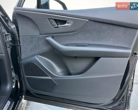 Черный Ауди SQ7, объемом двигателя 4 л и пробегом 20 тыс. км за 109900 $, фото 52 на Automoto.ua