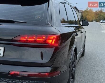 Черный Ауди SQ7, объемом двигателя 4 л и пробегом 20 тыс. км за 107000 $, фото 50 на Automoto.ua