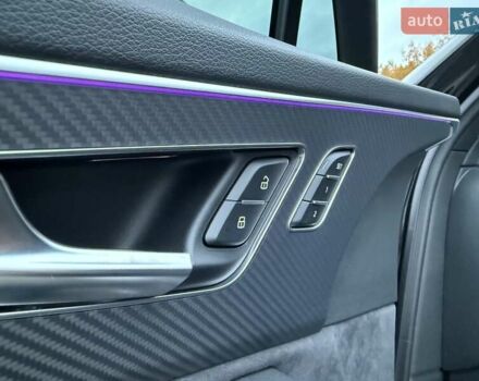 Черный Ауди SQ7, объемом двигателя 4 л и пробегом 20 тыс. км за 107000 $, фото 15 на Automoto.ua