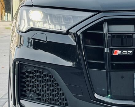 Черный Ауди SQ7, объемом двигателя 4 л и пробегом 128 тыс. км за 72000 $, фото 1 на Automoto.ua
