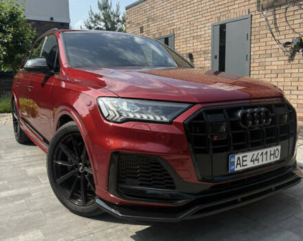 Червоний Ауді SQ7, об'ємом двигуна 4 л та пробігом 75 тис. км за 72000 $, фото 1 на Automoto.ua