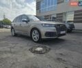 Сірий Ауді SQ7, об'ємом двигуна 3.96 л та пробігом 190 тис. км за 45000 $, фото 2 на Automoto.ua