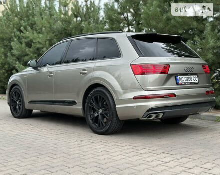 Сірий Ауді SQ7, об'ємом двигуна 4 л та пробігом 157 тис. км за 50500 $, фото 11 на Automoto.ua