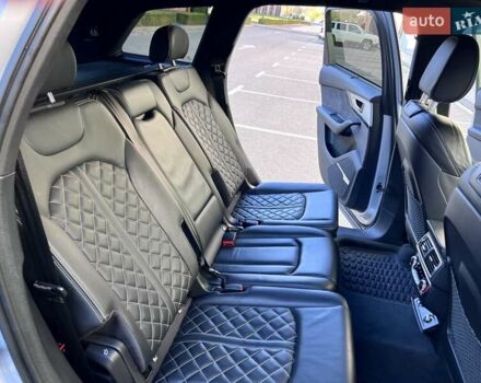 Серый Ауди SQ7, объемом двигателя 3.96 л и пробегом 96 тыс. км за 55750 $, фото 60 на Automoto.ua