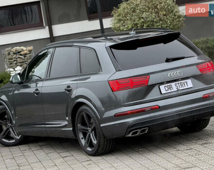 Сірий Ауді SQ7, об'ємом двигуна 4 л та пробігом 148 тис. км за 46999 $, фото 44 на Automoto.ua