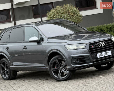 Сірий Ауді SQ7, об'ємом двигуна 4 л та пробігом 148 тис. км за 46999 $, фото 21 на Automoto.ua