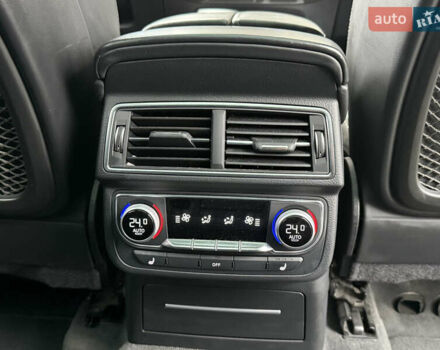 Сірий Ауді SQ7, об'ємом двигуна 4 л та пробігом 148 тис. км за 46999 $, фото 64 на Automoto.ua