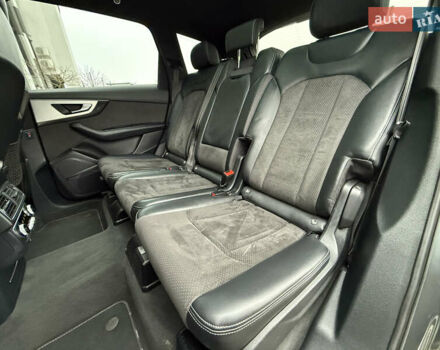 Сірий Ауді SQ7, об'ємом двигуна 4 л та пробігом 148 тис. км за 46999 $, фото 77 на Automoto.ua