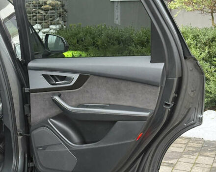 Сірий Ауді SQ7, об'ємом двигуна 4 л та пробігом 148 тис. км за 46999 $, фото 69 на Automoto.ua