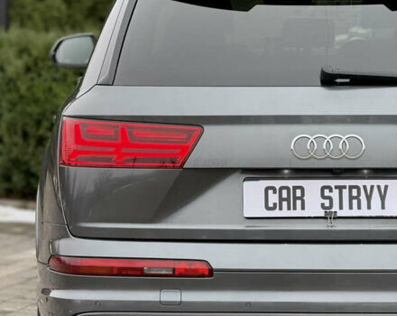 Сірий Ауді SQ7, об'ємом двигуна 4 л та пробігом 148 тис. км за 46999 $, фото 40 на Automoto.ua