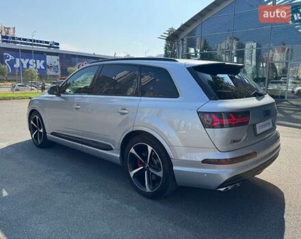 Сірий Ауді SQ7, об'ємом двигуна 4 л та пробігом 96 тис. км за 59900 $, фото 20 на Automoto.ua