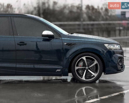 Сірий Ауді SQ7, об'ємом двигуна 4 л та пробігом 170 тис. км за 44900 $, фото 4 на Automoto.ua