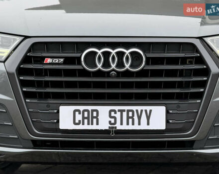 Сірий Ауді SQ7, об'ємом двигуна 4 л та пробігом 148 тис. км за 46999 $, фото 12 на Automoto.ua