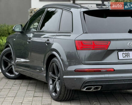 Сірий Ауді SQ7, об'ємом двигуна 4 л та пробігом 148 тис. км за 46999 $, фото 46 на Automoto.ua