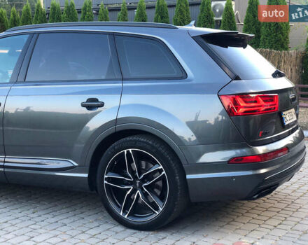 Серый Ауди SQ7, объемом двигателя 3.96 л и пробегом 103 тыс. км за 62000 $, фото 37 на Automoto.ua