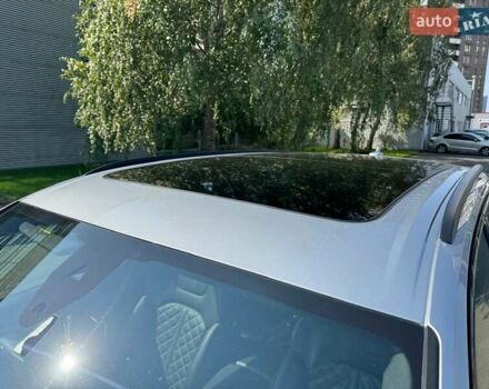 Сірий Ауді SQ7, об'ємом двигуна 4 л та пробігом 96 тис. км за 59900 $, фото 23 на Automoto.ua