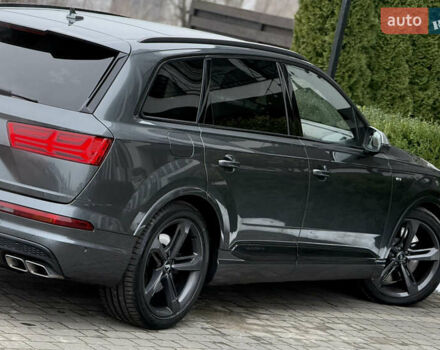 Сірий Ауді SQ7, об'ємом двигуна 4 л та пробігом 148 тис. км за 46999 $, фото 35 на Automoto.ua