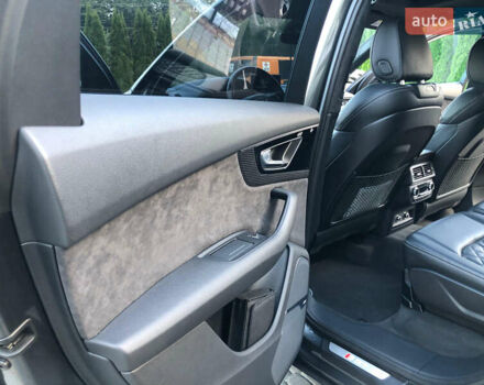Серый Ауди SQ7, объемом двигателя 3.96 л и пробегом 103 тыс. км за 62000 $, фото 95 на Automoto.ua