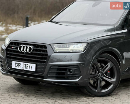 Сірий Ауді SQ7, об'ємом двигуна 4 л та пробігом 148 тис. км за 46999 $, фото 10 на Automoto.ua