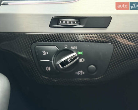 Сірий Ауді SQ7, об'ємом двигуна 4 л та пробігом 170 тис. км за 44900 $, фото 21 на Automoto.ua