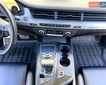 Серый Ауди SQ7, объемом двигателя 3.96 л и пробегом 96 тыс. км за 55750 $, фото 68 на Automoto.ua