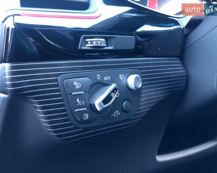 Серый Ауди SQ7, объемом двигателя 3.96 л и пробегом 103 тыс. км за 62000 $, фото 77 на Automoto.ua