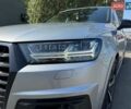 Сірий Ауді SQ7, об'ємом двигуна 4 л та пробігом 96 тис. км за 59900 $, фото 50 на Automoto.ua