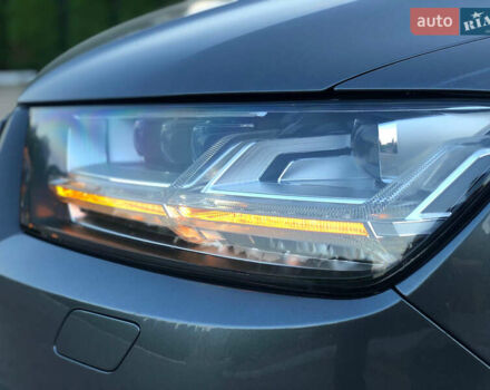 Серый Ауди SQ7, объемом двигателя 3.96 л и пробегом 103 тыс. км за 62000 $, фото 64 на Automoto.ua