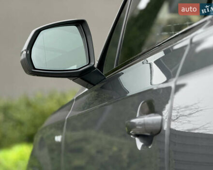 Сірий Ауді SQ7, об'ємом двигуна 4 л та пробігом 148 тис. км за 46999 $, фото 49 на Automoto.ua