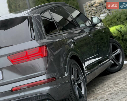 Сірий Ауді SQ7, об'ємом двигуна 4 л та пробігом 148 тис. км за 46999 $, фото 36 на Automoto.ua