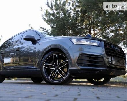 Сірий Ауді SQ7, об'ємом двигуна 3.96 л та пробігом 100 тис. км за 73500 $, фото 3 на Automoto.ua