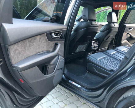 Серый Ауди SQ7, объемом двигателя 3.96 л и пробегом 103 тыс. км за 62000 $, фото 100 на Automoto.ua