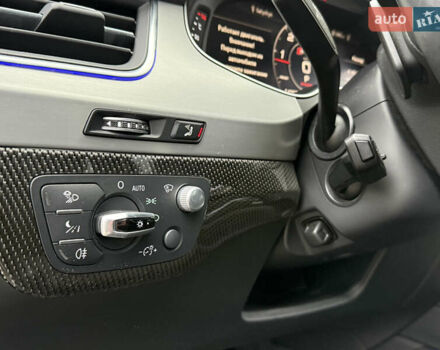 Сірий Ауді SQ7, об'ємом двигуна 4 л та пробігом 148 тис. км за 46999 $, фото 83 на Automoto.ua