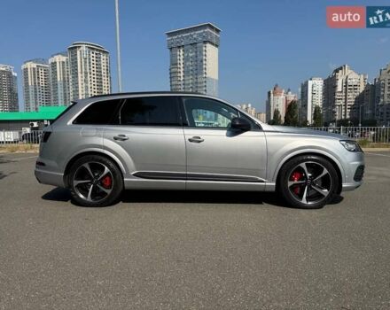 Сірий Ауді SQ7, об'ємом двигуна 4 л та пробігом 96 тис. км за 59900 $, фото 6 на Automoto.ua