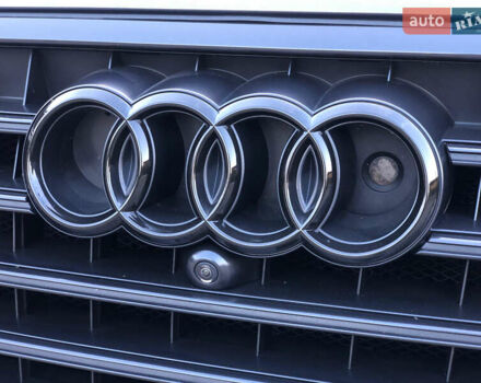 Серый Ауди SQ7, объемом двигателя 3.96 л и пробегом 103 тыс. км за 62000 $, фото 32 на Automoto.ua