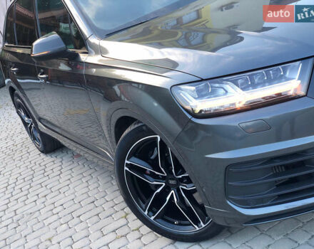 Серый Ауди SQ7, объемом двигателя 3.96 л и пробегом 103 тыс. км за 62000 $, фото 28 на Automoto.ua
