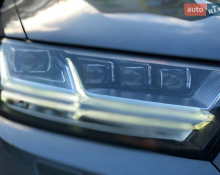 Серый Ауди SQ7, объемом двигателя 3.96 л и пробегом 103 тыс. км за 62000 $, фото 14 на Automoto.ua