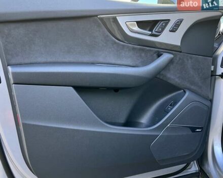 Серый Ауди SQ7, объемом двигателя 3.96 л и пробегом 96 тыс. км за 55750 $, фото 44 на Automoto.ua