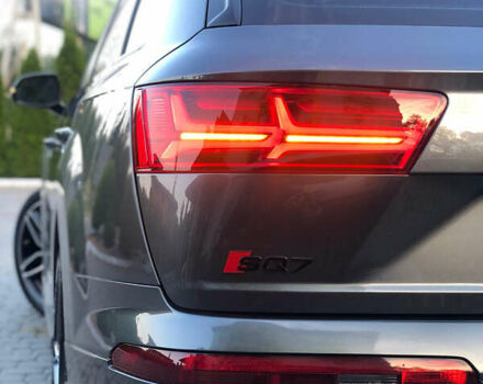 Серый Ауди SQ7, объемом двигателя 3.96 л и пробегом 103 тыс. км за 62000 $, фото 36 на Automoto.ua