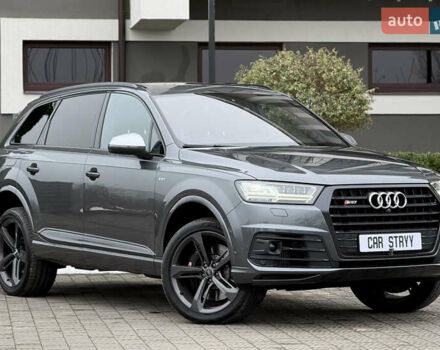 Сірий Ауді SQ7, об'ємом двигуна 4 л та пробігом 148 тис. км за 46999 $, фото 1 на Automoto.ua