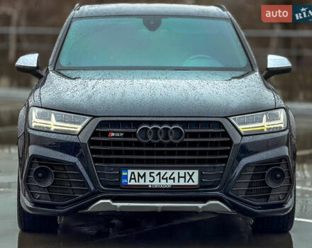 Сірий Ауді SQ7, об'ємом двигуна 4 л та пробігом 170 тис. км за 44900 $, фото 2 на Automoto.ua