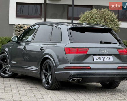 Сірий Ауді SQ7, об'ємом двигуна 4 л та пробігом 148 тис. км за 46999 $, фото 3 на Automoto.ua