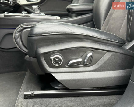 Сірий Ауді SQ7, об'ємом двигуна 4 л та пробігом 148 тис. км за 46999 $, фото 81 на Automoto.ua