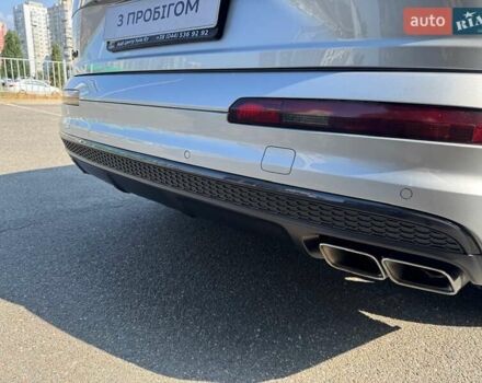 Сірий Ауді SQ7, об'ємом двигуна 4 л та пробігом 96 тис. км за 59900 $, фото 10 на Automoto.ua