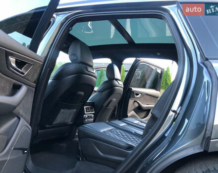 Серый Ауди SQ7, объемом двигателя 3.96 л и пробегом 103 тыс. км за 62000 $, фото 98 на Automoto.ua